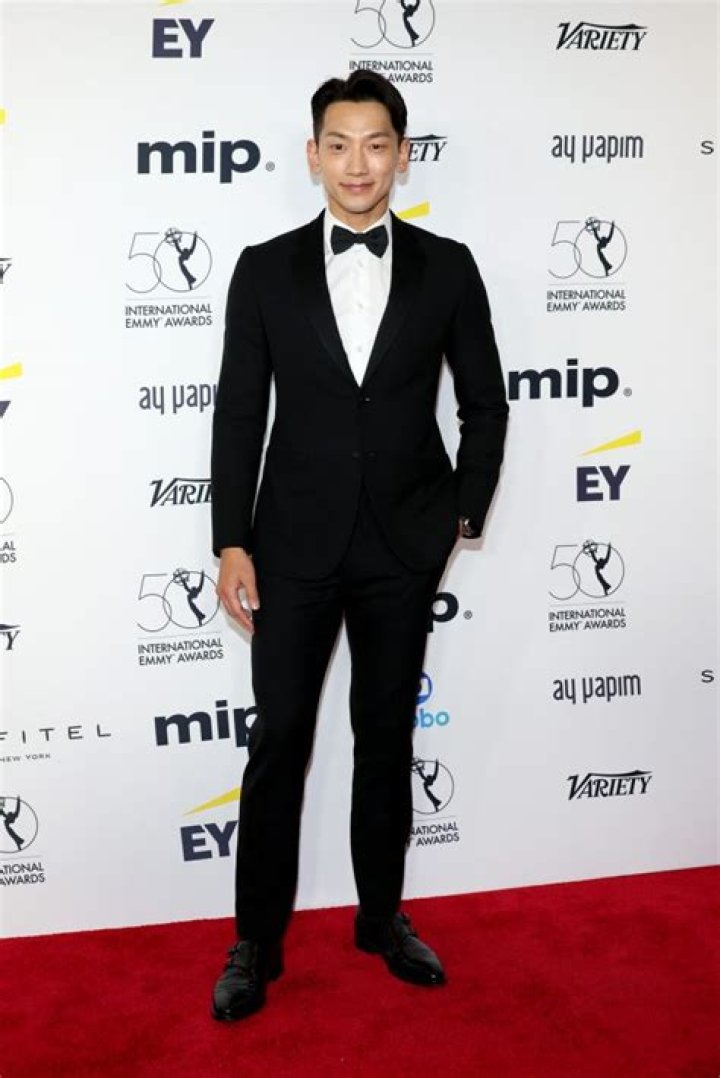 Jung Ji Hoon aka Rain Net Worth - Wiki, Age, Weight and Height, Relationships, Family, and More