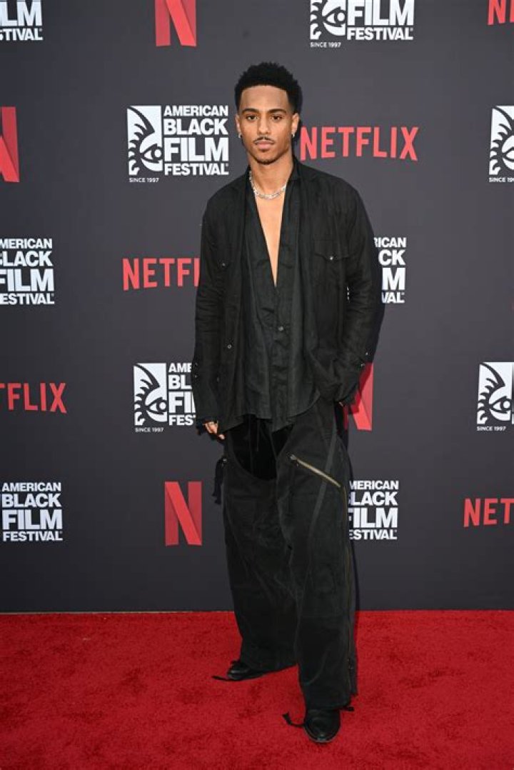 Keith Powers Net Worth - Wiki, Age, Weight and Height, Relationships, Family, and More