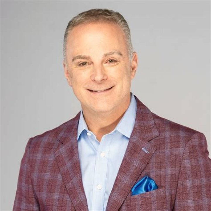 Know The Relationship Status and Net Worth of WPIX News Anchor, Scott Stanford