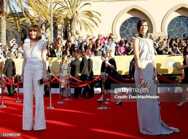 Kristen Wiig and Rose Byrne at the Oscars: they both looked incredible