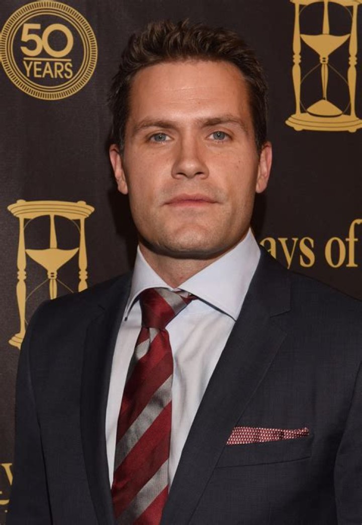 Kyle Brandt Net Worth - Wiki, Age, Weight and Height, Relationships, Family, and More