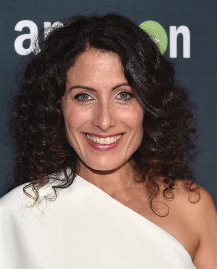 Lisa Edelstein Net Worth - Wiki, Age, Weight and Height, Relationships, Family, and More