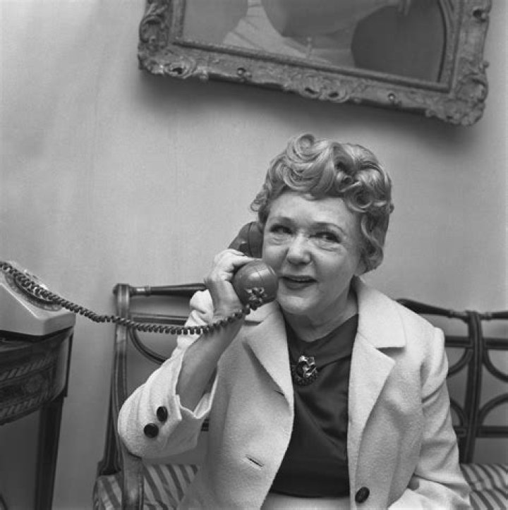 Mary Pickford Net Worth - Wiki, Age, Weight and Height, Relationships, Family, and More