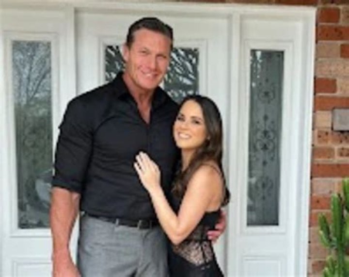 Mat Steinwede Wife: Married Life, Sister And Parents