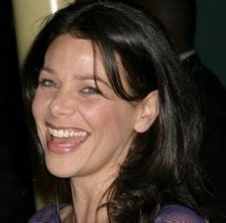 Meredith Salenger Young, Married, Husband, Boyfriend and Net Worth