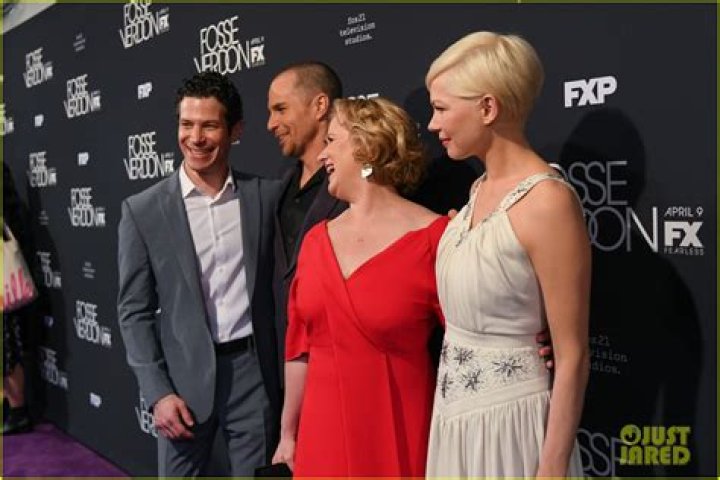 Michelle Williams is pregnant & engaged to ‘Fosse/Verdon’ director Thomas Kail