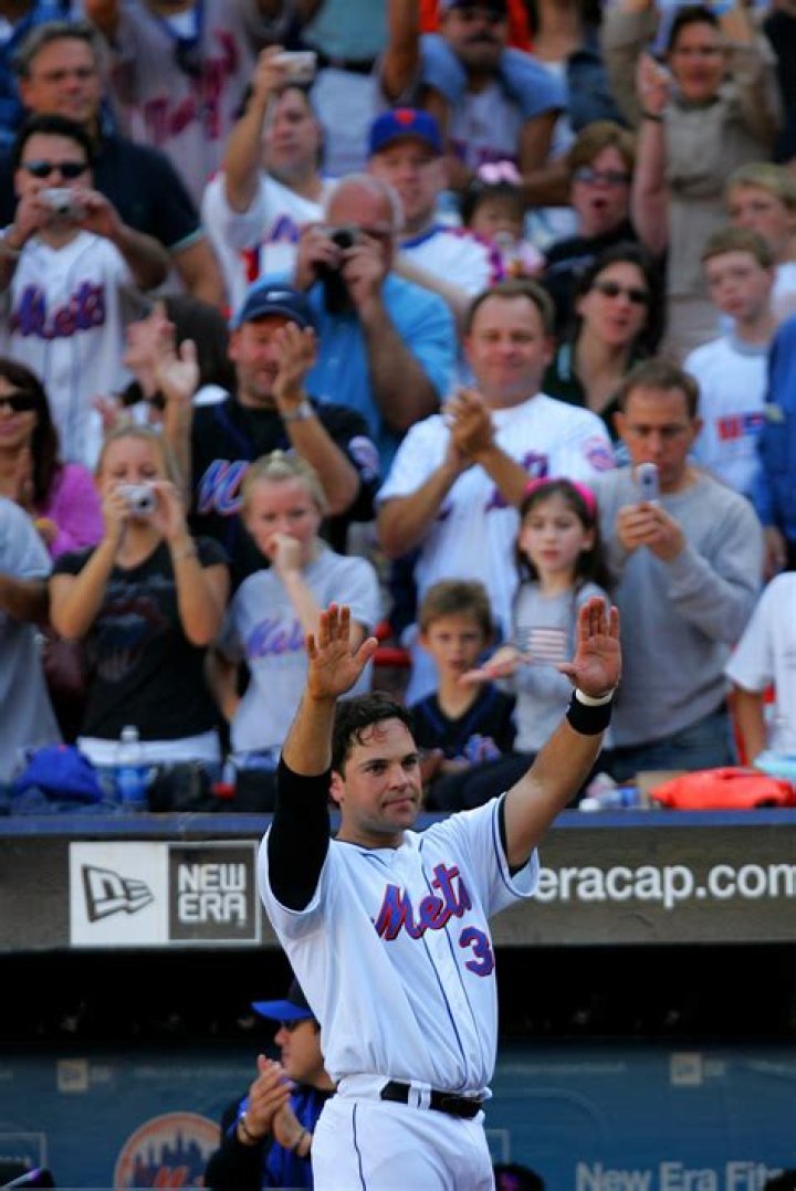 Mike Piazza Net Worth - Wiki, Age, Weight and Height, Relationships, Family, and More