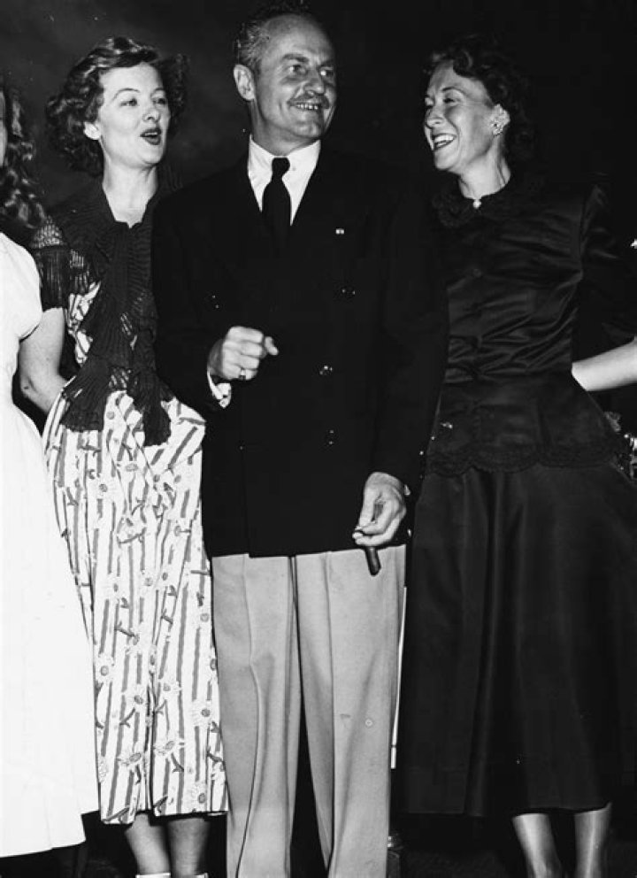 Myrna Loy Net Worth - Wiki, Age, Weight and Height, Relationships, Family, and More