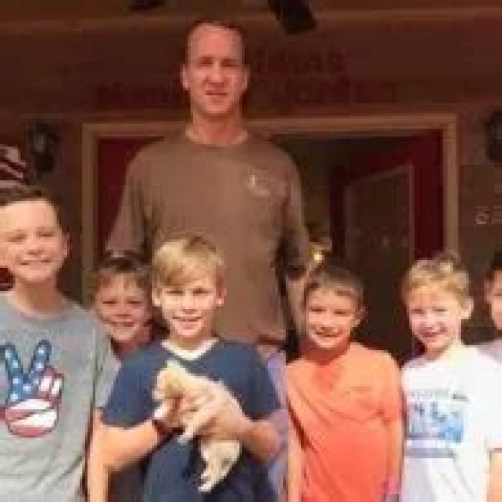 Peyton Manning Pets - Celebrity Pets
