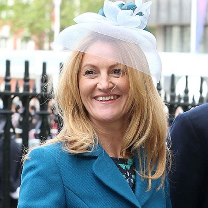 Philip Hammond Married, Wife, Children, Net Worth, Income, Earnings