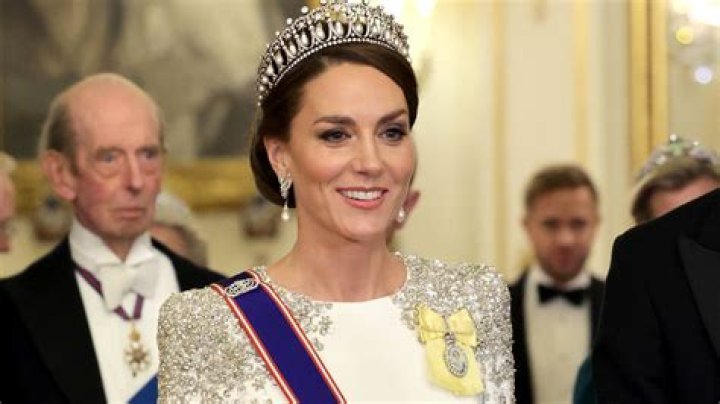 Queen Camilla & Princess Kate will wear tiaras for Charles’s first state dinner