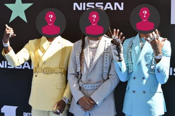 QUIZ: Can You Guess These Rappers by Their Bling?
