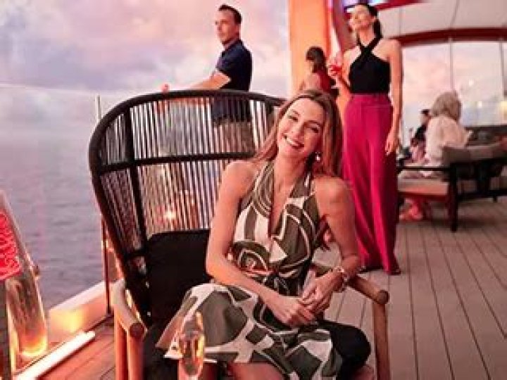 Schollaert Channel Cruise: Best Cruises Through Schollaert Channel