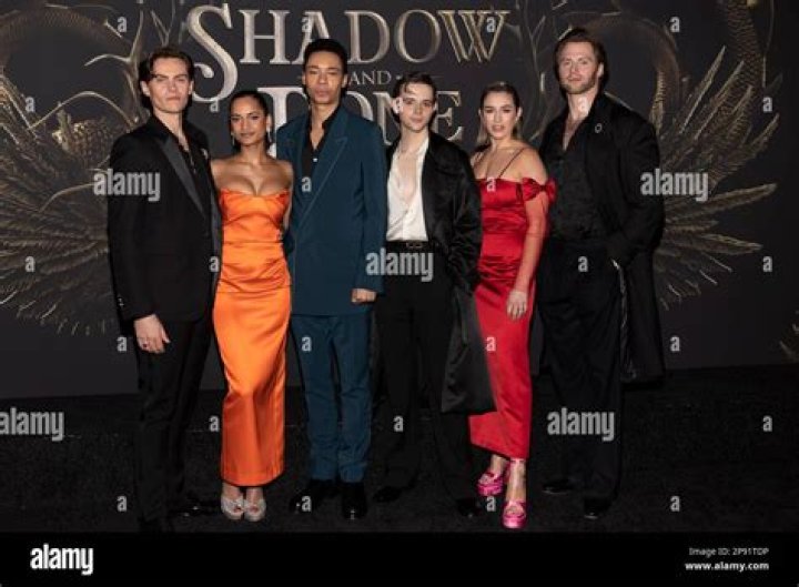 Shadow and Bone's Danielle Galligan age, Instagram, height, roles