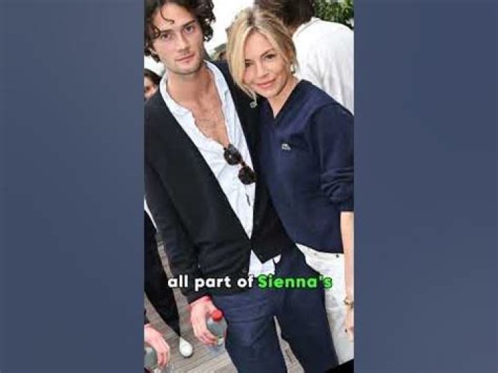 Sienna Miller covers Vogue, reveals that she’s expecting another girl