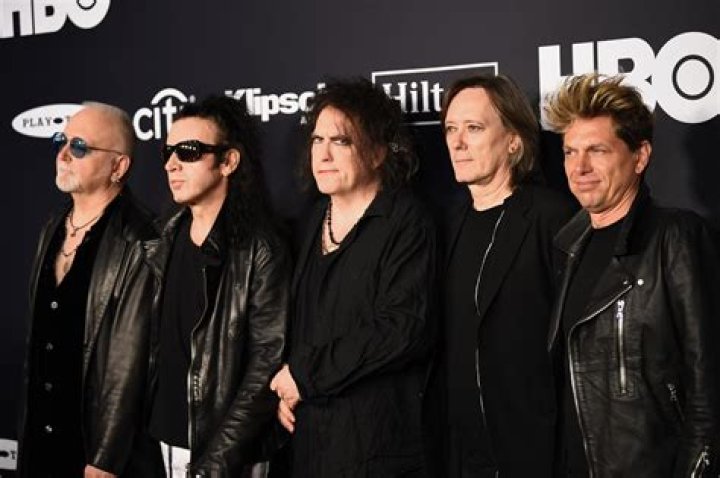 Simon Gallup Net Worth - Wiki, Age, Weight and Height, Relationships, Family, and More