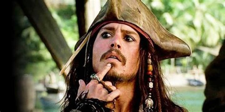 Star: Johnny Depp hit on teen model on Pirates set