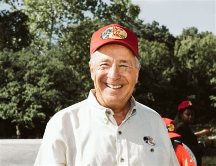 Tadashi Yanai – Family, Family Tree