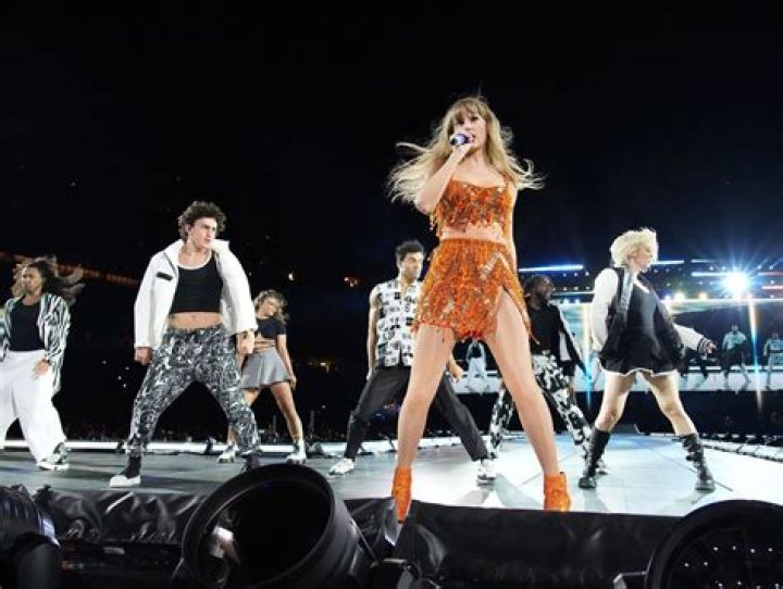 Taylor Swift dancer taken aback by singer's humble deed she didn't do in rehearsal