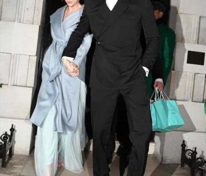 Taylor Swift’s publicist claps back on the Swift-Alwyn ‘secret wedding’ story