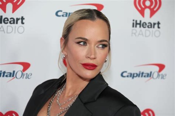 Teddi Mellencamp Shares Update After Suffering Injury