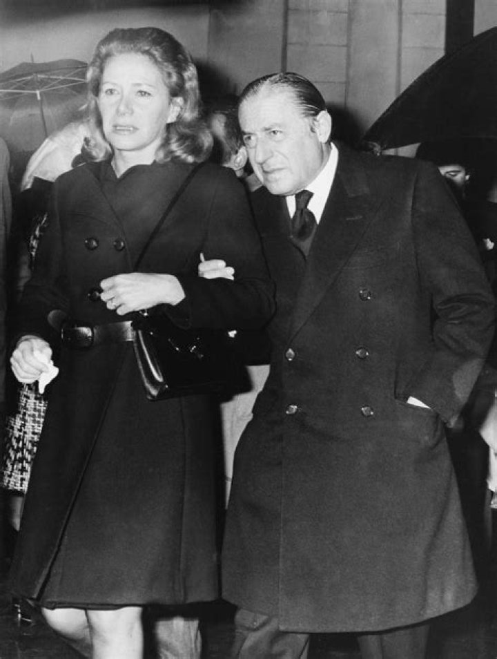 The Bella Twins Net Worth - Wiki, Age, Weight and Height, Relationships, Family, and More