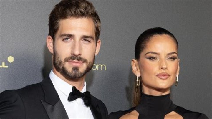 The Best Looking Celebrity Couples of 2015