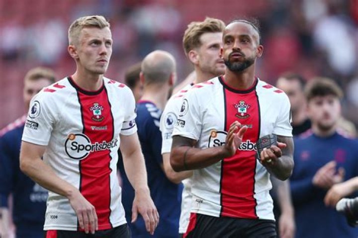 Theo Walcott Net Worth - Wiki, Age, Weight and Height, Relationships, Family, and More