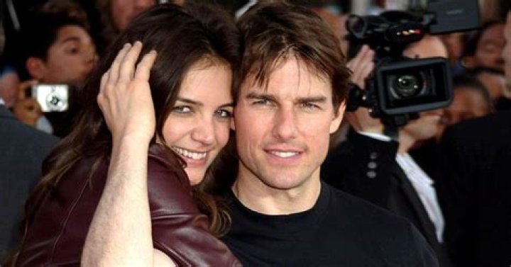 Tom Cruise and Katie Holmes look like brother and sister