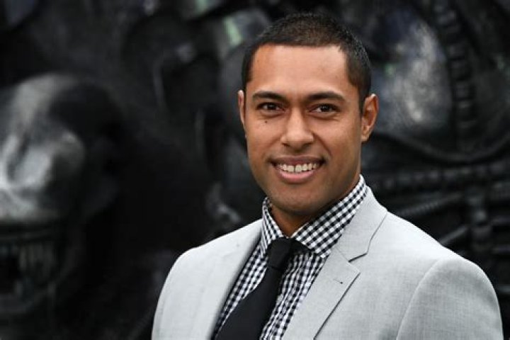 Uli Latukefu Net Worth - Wiki, Age, Weight and Height, Relationships, Family, and More