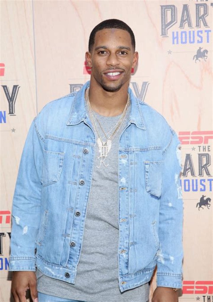 Victor Cruz Net Worth - Wiki, Age, Weight and Height, Relationships, Family, and More