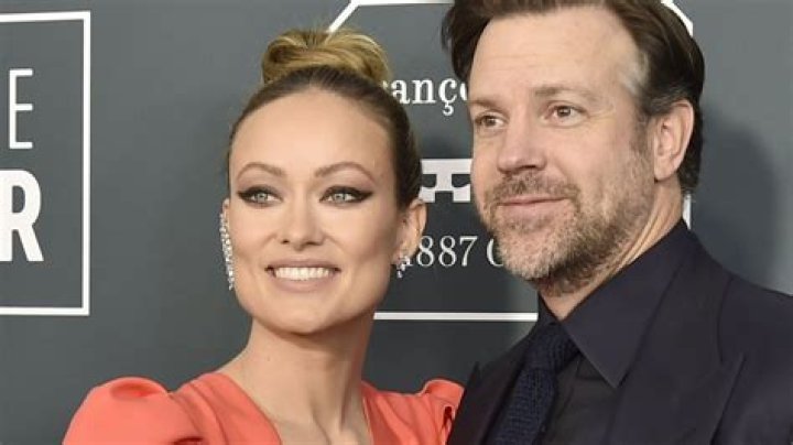 Wait, did Jason Sudeikis actually arrange for Olivia Wilde to be served?