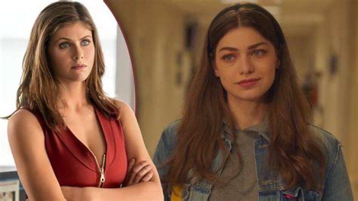 What is The Relationship Status of Alexandra Daddrio Sister, Catherine Daddario?