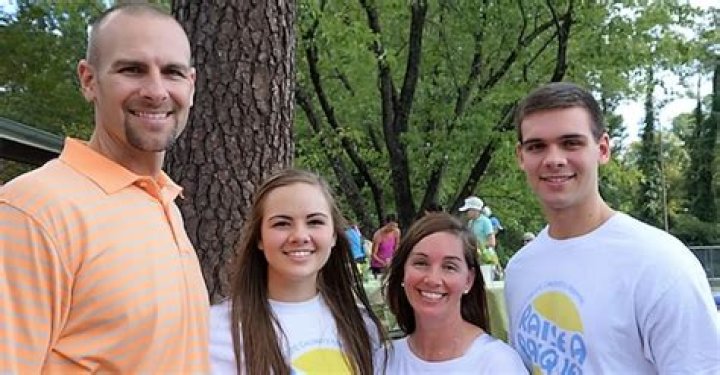 Where Is Eric Montross Wife Laura Leonard Now? Family Ethnicity