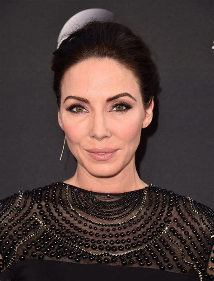 Whitney Cummings Net Worth - Wiki, Age, Weight and Height, Relationships, Family, and More