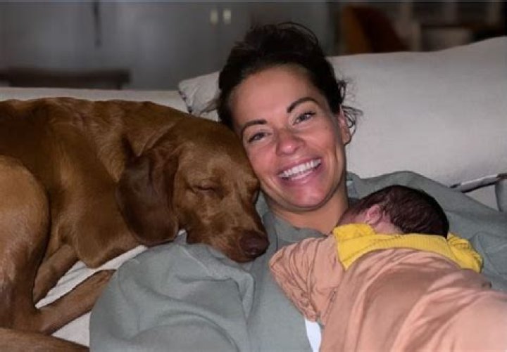 Who Is Curtis Woods, Kelsey Pumel Husband? Daughter