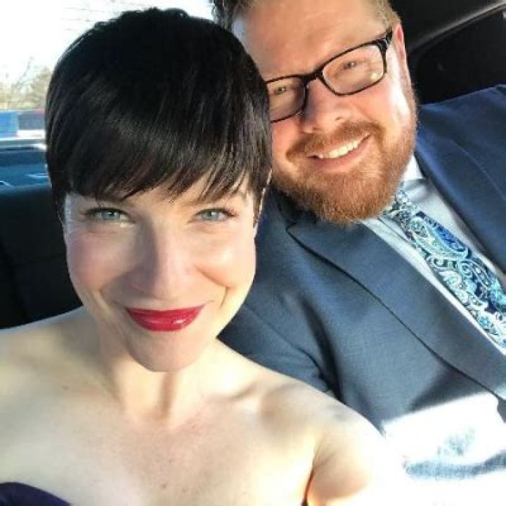 Who Is Geoff Gustafson Wife? Net Worth & Facts