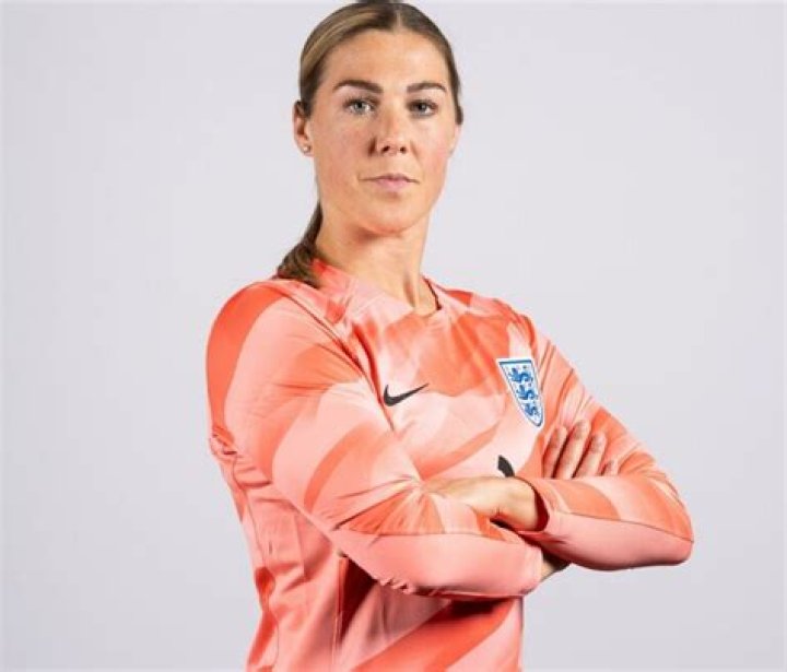 Who Is Mary Earps Brother Joel Earp? Family And Net worth 2023