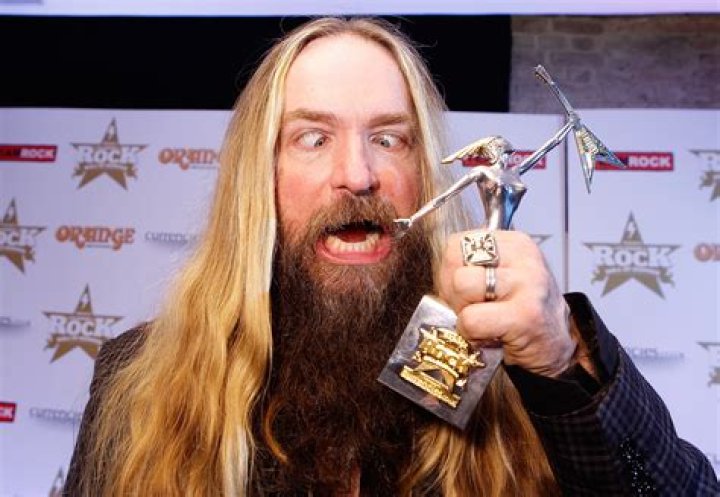 Zakk Wylde Net Worth - Wiki, Age, Weight and Height, Relationships, Family, and More